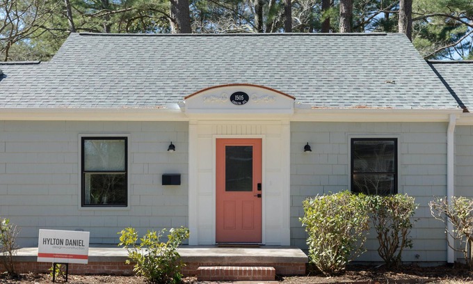 Durham Cottage | Warm Luxury in walkable downtown Durham (2.5 mi. from Five Pts. Plaza)