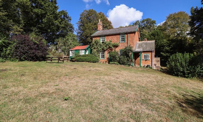 Bures House | Warren Cottage