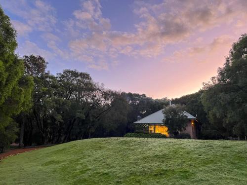 Margaret River Cabin | Waterfall Cottages