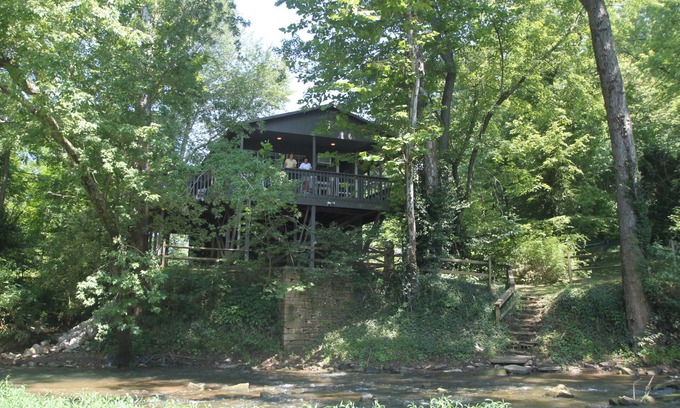 Corydon Cottage | Waterfront 2 Bd cabin on Blue River , PRIVATE RIVER ACCESS, kayaking, fishing