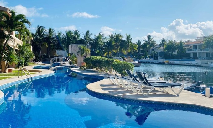 Puerto Aventuras Condo | Waterfront 3 Bedroom Spacious Condo