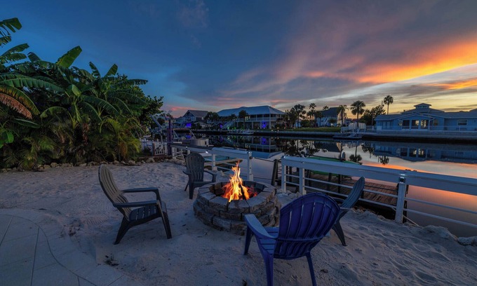 Spring Hill House | Waterfront/5BR w/HEATED Pool/Kayaks & Ping-Pong