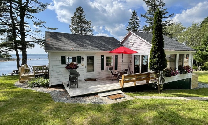 Trenton Cottage | Waterfront Cottage ~ Acadia National Park - Gorgeous Sunsets!