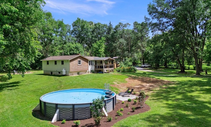 Elkton House | Waterfront Home With Pool, Outdoor Covered Bar Space, Hot Tub, Propane grill and Fire Pit, Starlink