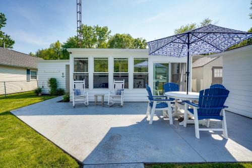 Lakeview House | Waterfront Lakeview Cottage with Dock and Lift!