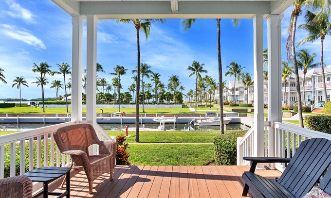Indigo Reef Marina Homes House | Waterfront luxury Villa (21) with sunset views and boat slip