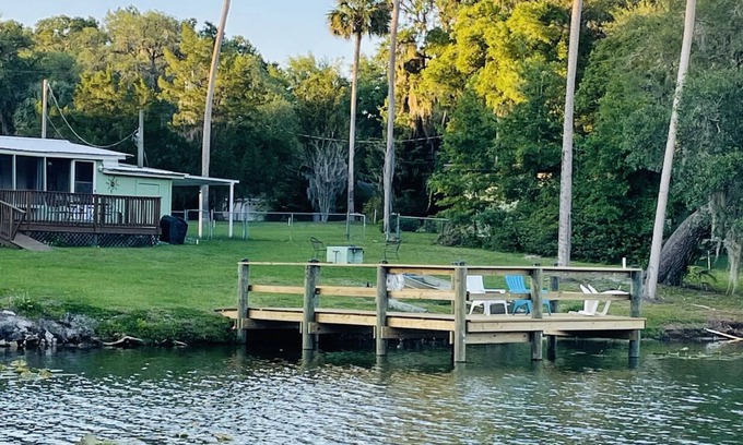 Satsuma House | Waterfront,new dock;relax& fun:sleeps six,two full baths. Allow one sm - med dog