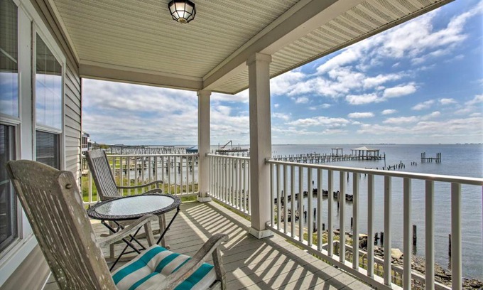 Lake Catherine House | Waterfront New Orleans Home with Private Dock and Pier