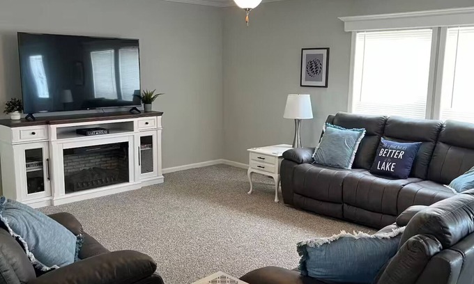 Port Clinton House | Waterfront retreat Port Clinton