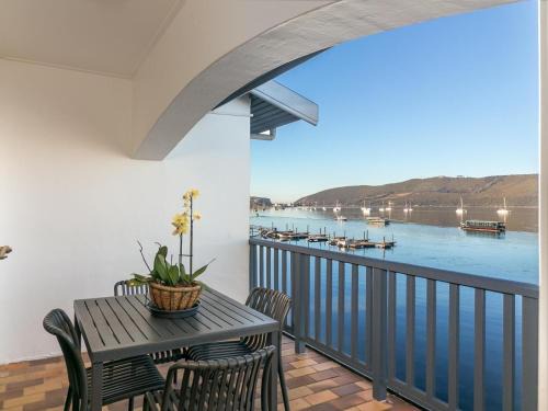 Knysna Central Apartment | Waters Edge Laguna
