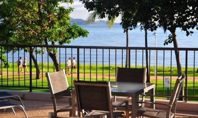 North Ward Hotel | Waters Edge The Strand