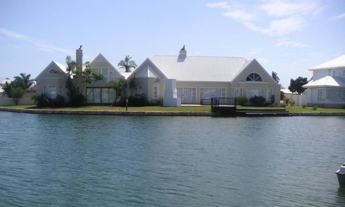 Marina Martinique House | Waterside Living MM1297