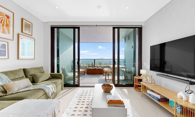 Rhodes Apartment | Waterview High, Rhodes Isyd