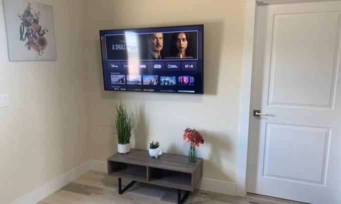 Halifax House | We extend a warm welcome and comfort