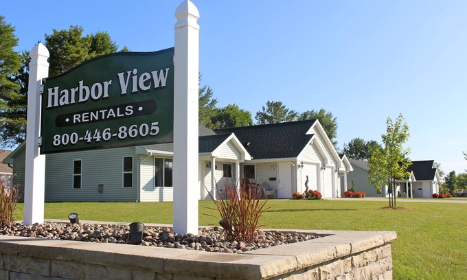 Algoma House | We provide condo units for daily, weekly, or monthly rental plans.