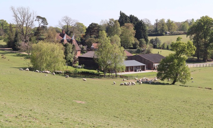 Benenden Cottage | Weaver's Cottages, Frame Farm - sleeps 20