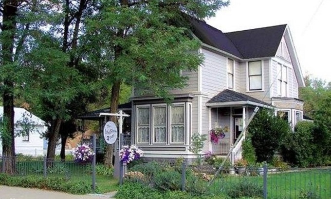 Weaverville House | Weaverville Whitmore Inn