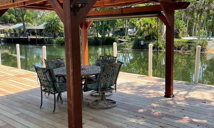 Spring Hill Cottage | Weeki fun house