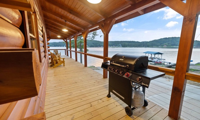 Leesburg Cabin | Weiss lake 3 cabins lake front,boat