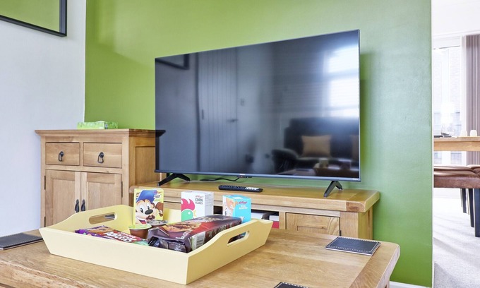 Basildon House | Welcome Home From Home