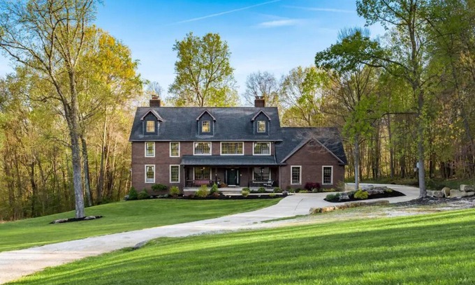 Cambridge House | Welcome to our Secluded Retreat Home, near Salt Fork State Park, Cambridge, Ohio