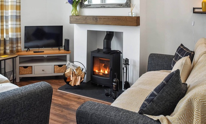 Gorleston-on-Sea Cottage | Welcome to Salty Paws.