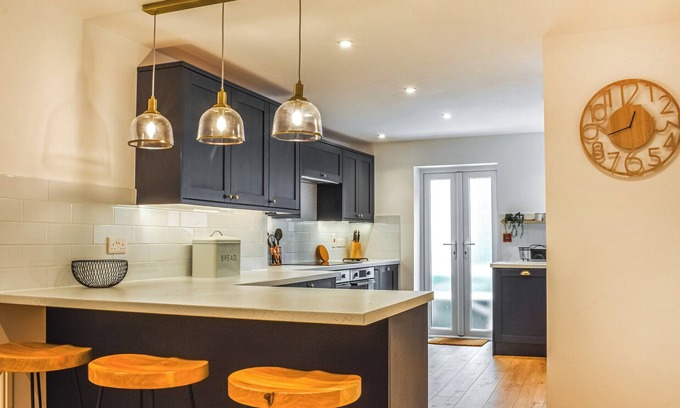 Thornton Dale Cottage | Welcome to Warrington House, a magnificent Georgian residence.