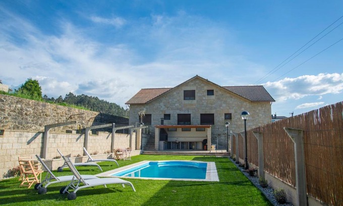 Portas Villa | Welcome Villa Briallos