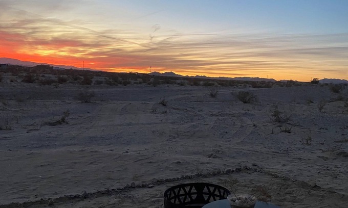 Wonder Valley Cabin | Welcoming 1-bedroom cabin in Twentynine Palms with Stars