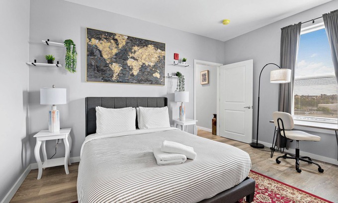 Everett Apartment | Welcoming 1BR Near Encore Boston 5572