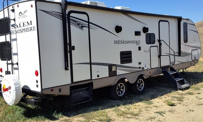 Kaycee House | Welcoming RV with AC in charming Kaycee Wyoming. 80 Acres near 1500 BLM land