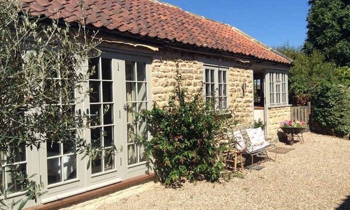 Westow House | Well appointed, rural village getaway, close to Malton, York and the East Coast