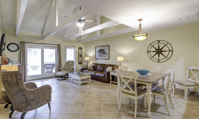 Palmetto Dunes Villa | Well Kept, Dog Friendly, Spacious, One Story Villa, with 2 FREE Adult Bikes!