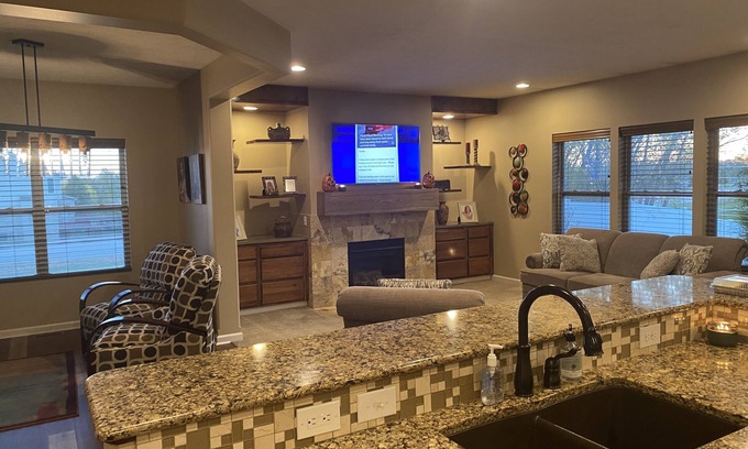 Omaha House | West Omaha home with pool/hot tub/arcade/table games. Two minutes from Dodge St.