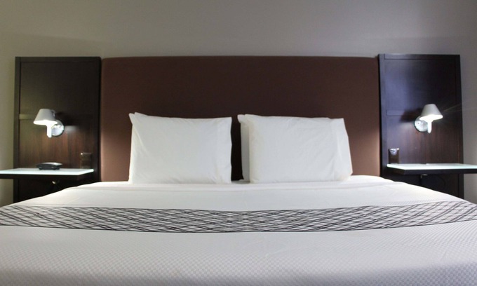 Carrollton Hotel | Westbridge Inn & Suites Carrollton