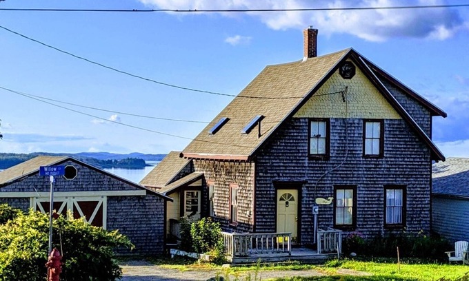 Lubec Cottage | Whale Ledge Cottage - In the heart of Lubec with AMAZING Waterviews!