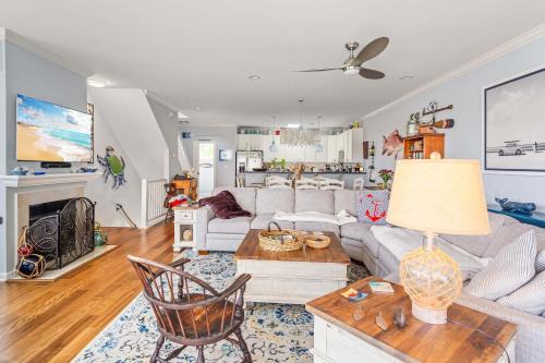 Selbyville House | Whale of a Time - Waterfront Stay for 10 with Resort-style Amenities