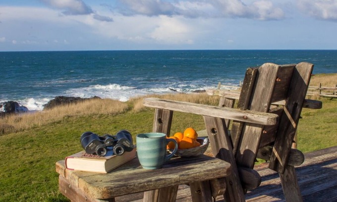 Mendocino House | Whale Watch House: Oceanfront/Near Mendo Village/a Private Retreat
