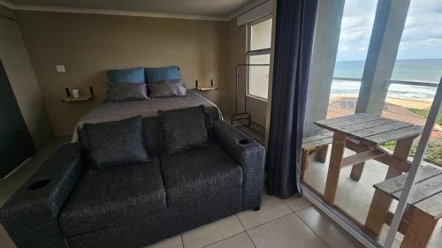 Elysium Apartment | Whales View Hibberdene