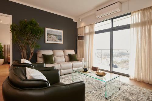 Menlyn Apartment | When Away - Your Home Away from Home