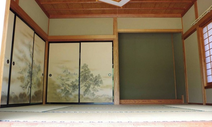 Daisen House | While listening to the sound of the clear stream /Saihaku-gun Tottori