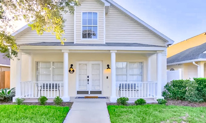 Bridgewater Crossing House | Whimsical sunlit retreat with private pool, patio, & game room - close to parks