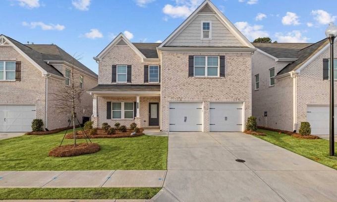 Grayson House | Whispering Pines Residence on Clark Lake Ln