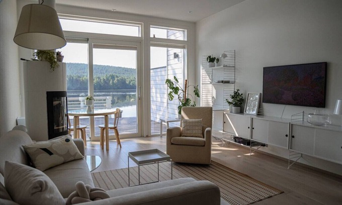Rovaniemi House | White Heaven Suite by BookLapland