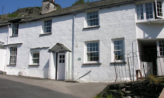 Chapel Stile Cottage | WHITE LION COTTAGE, pet friendly, with open fire in Langdale