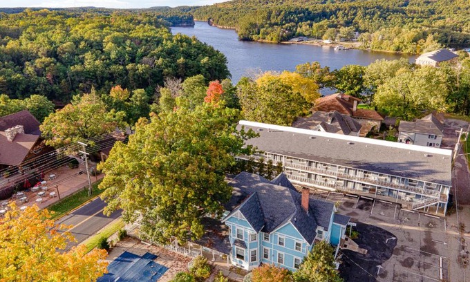 Wisconsin Dells House | White Rose Inns & Motel