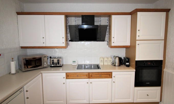 Whitley Bay House | Whitley Bay - 2 Bedroom House - Plus Sofa Bed - Refurbished Throughout