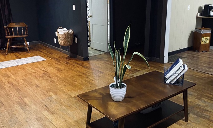 Poplar Bluff House | Whole 1 bedroom house in Poplar Bluff