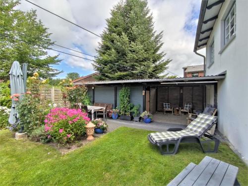 Tarp Apartment | Wiesengrund - gepflegte und gemütlich FeWo mit Garten