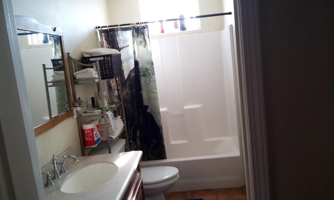 Dyer Apartment | Wild Creek bnb Cottage